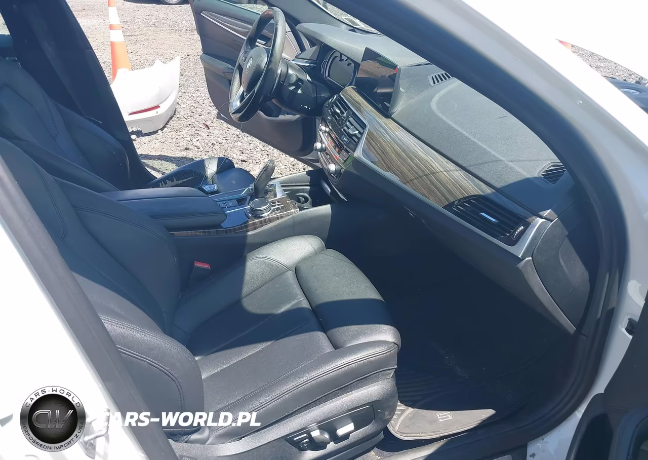 2018 BMW 530I xDrive VIN:WBAJA7C50JWA73241 - 5
