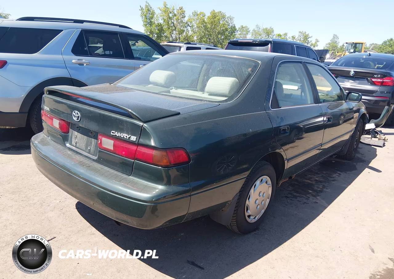 1999 Toyota Camry Le VIN:4T1BG22K5XU509871 - 4