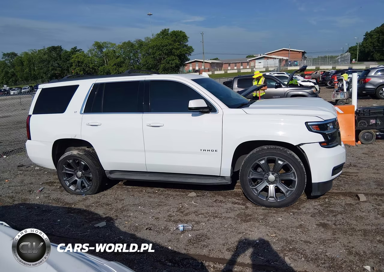 2016 Chevrolet Tahoe Lt VIN:1GNSKBKC2GR377609 - 13