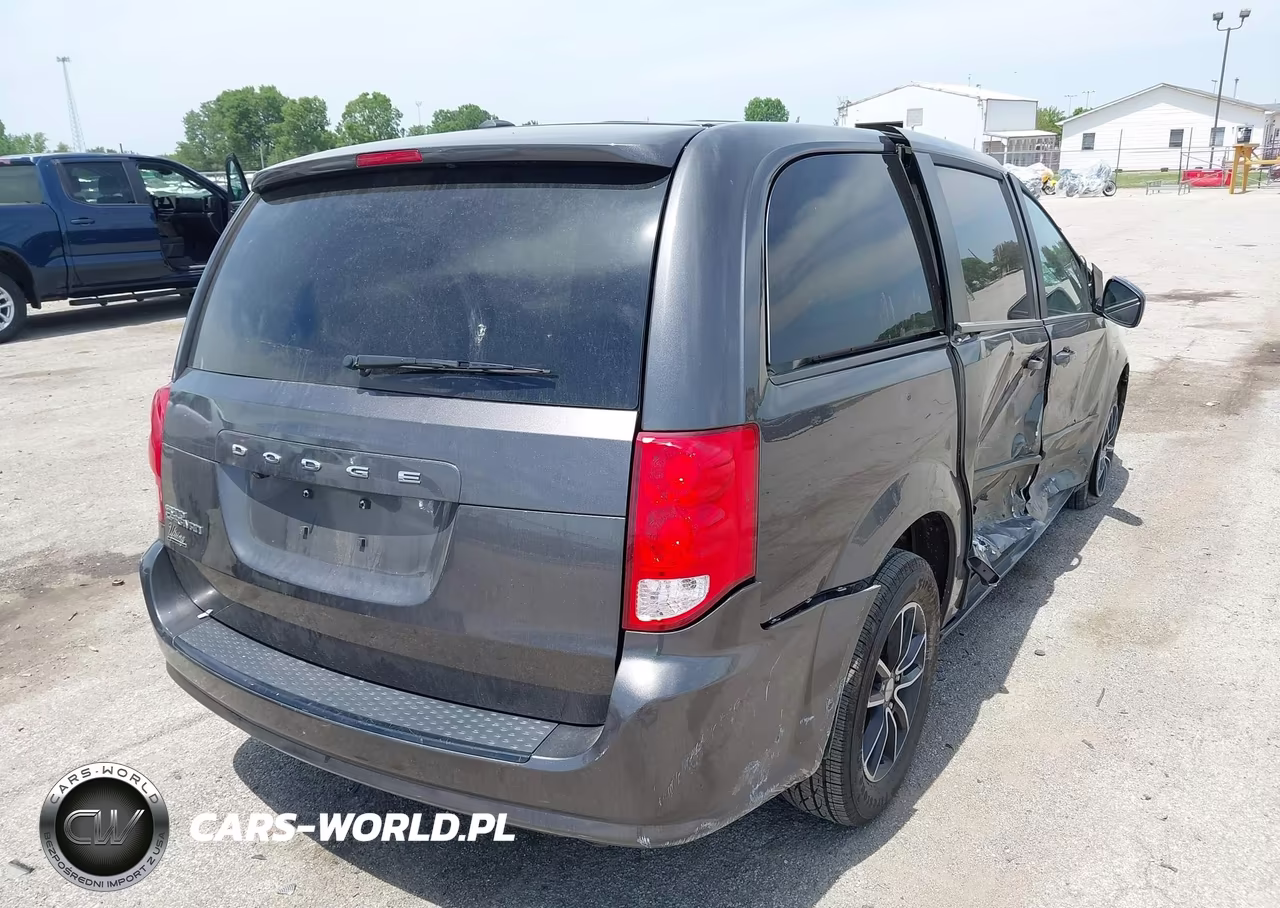 2017 Dodge Grand Caravan Se Plus VIN:2C4RDGBG3HR615691 - 4