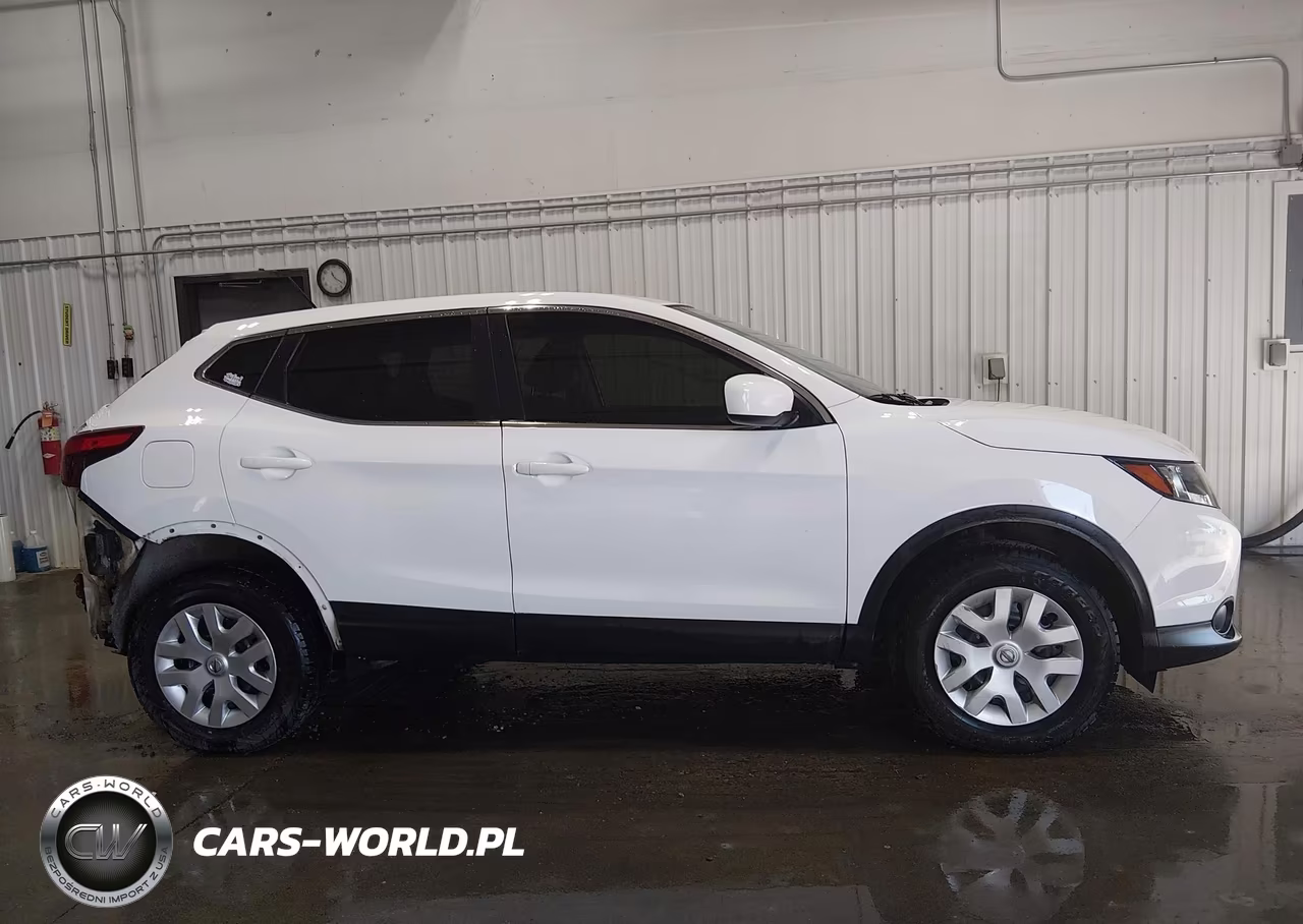 2018 Nissan Rogue Sport S VIN:JN1BJ1CR7JW257454 - 14