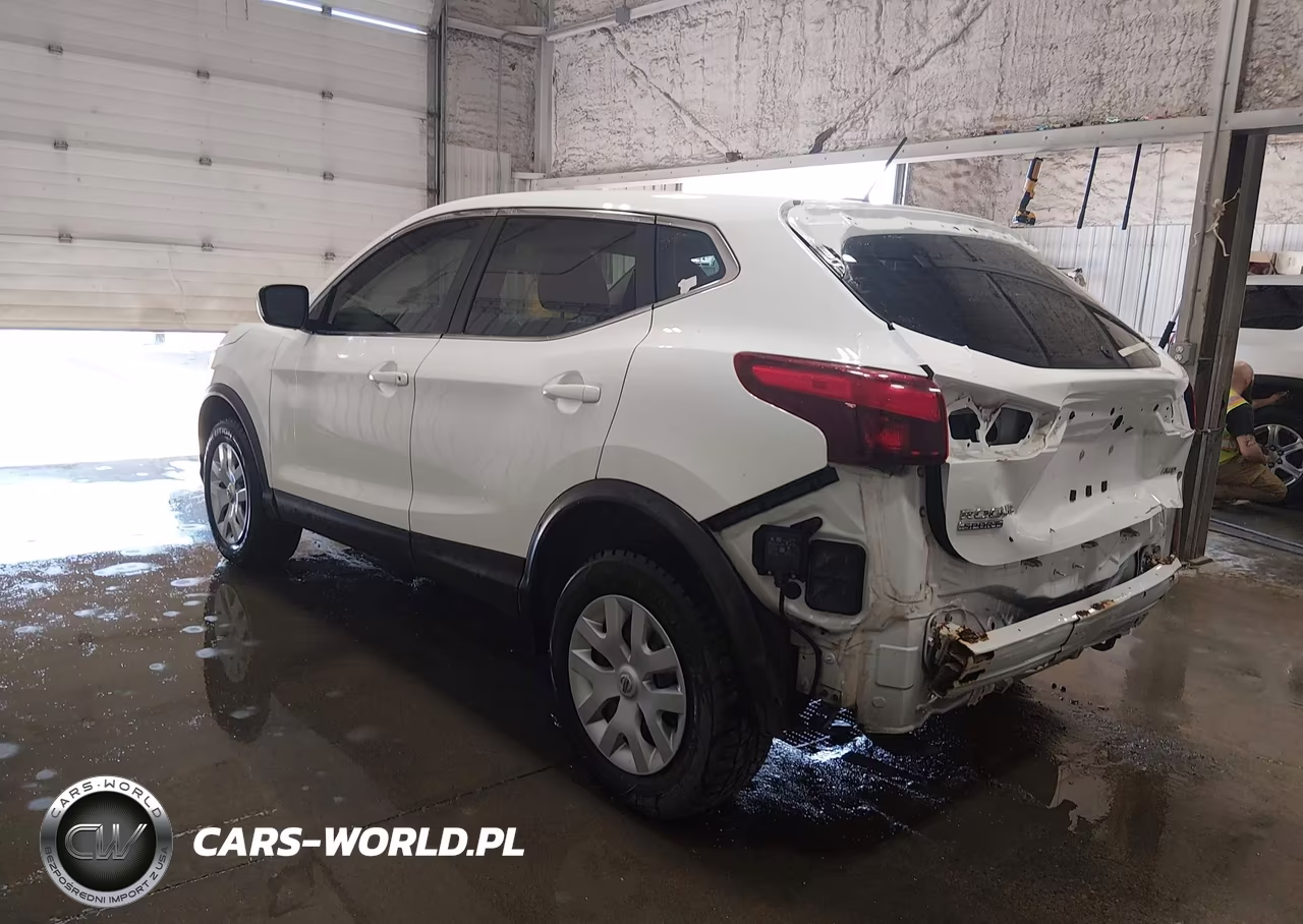2018 Nissan Rogue Sport S VIN:JN1BJ1CR7JW257454 - 3