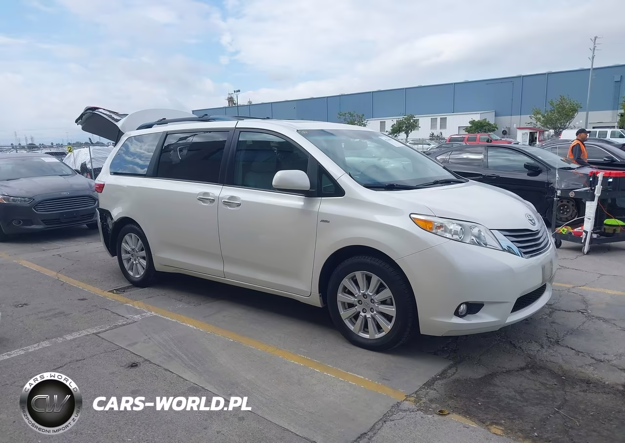 2017 Toyota Sienna Xle Premium 7 Passenger – zdjęcie 1 z 17