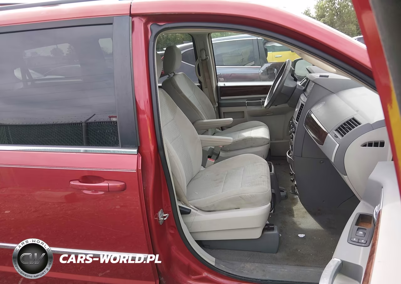 2009 Chrysler Town & Country Touring VIN:2A8HR54179R665210 - 5