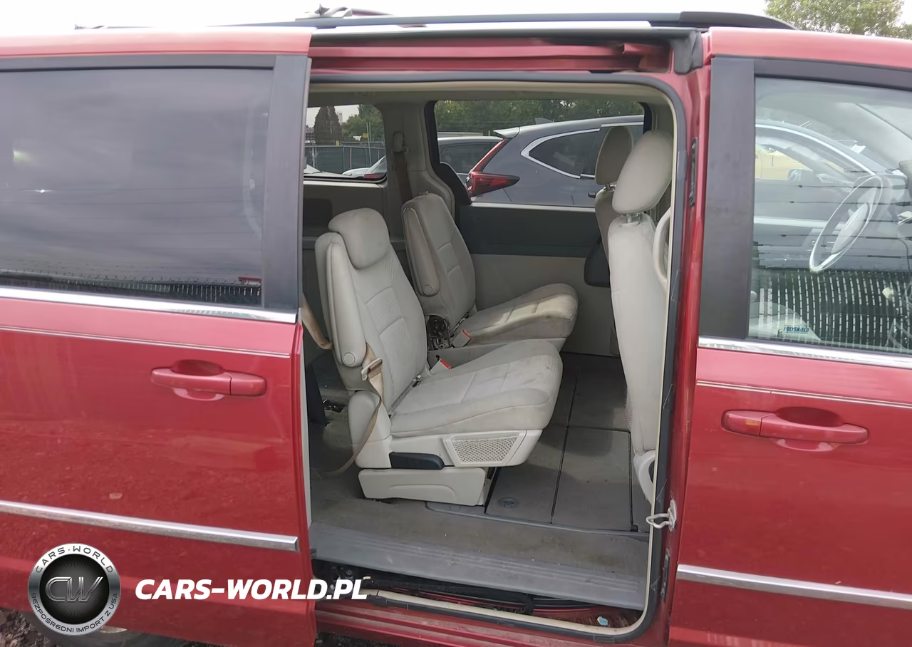 2009 Chrysler Town & Country Touring VIN:2A8HR54179R665210 - 8