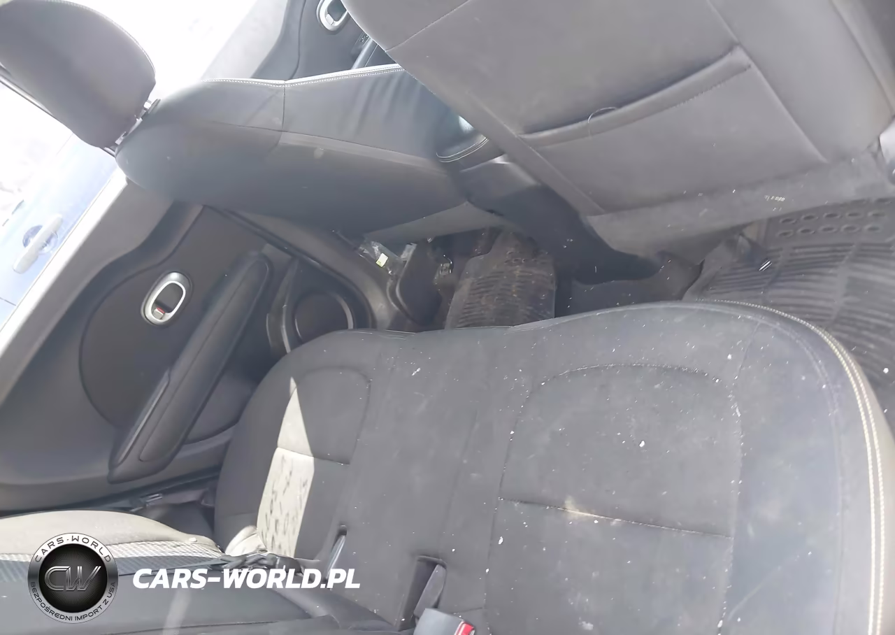 2016 Kia Soul + VIN:KNDJP3A52G7307747 - 8