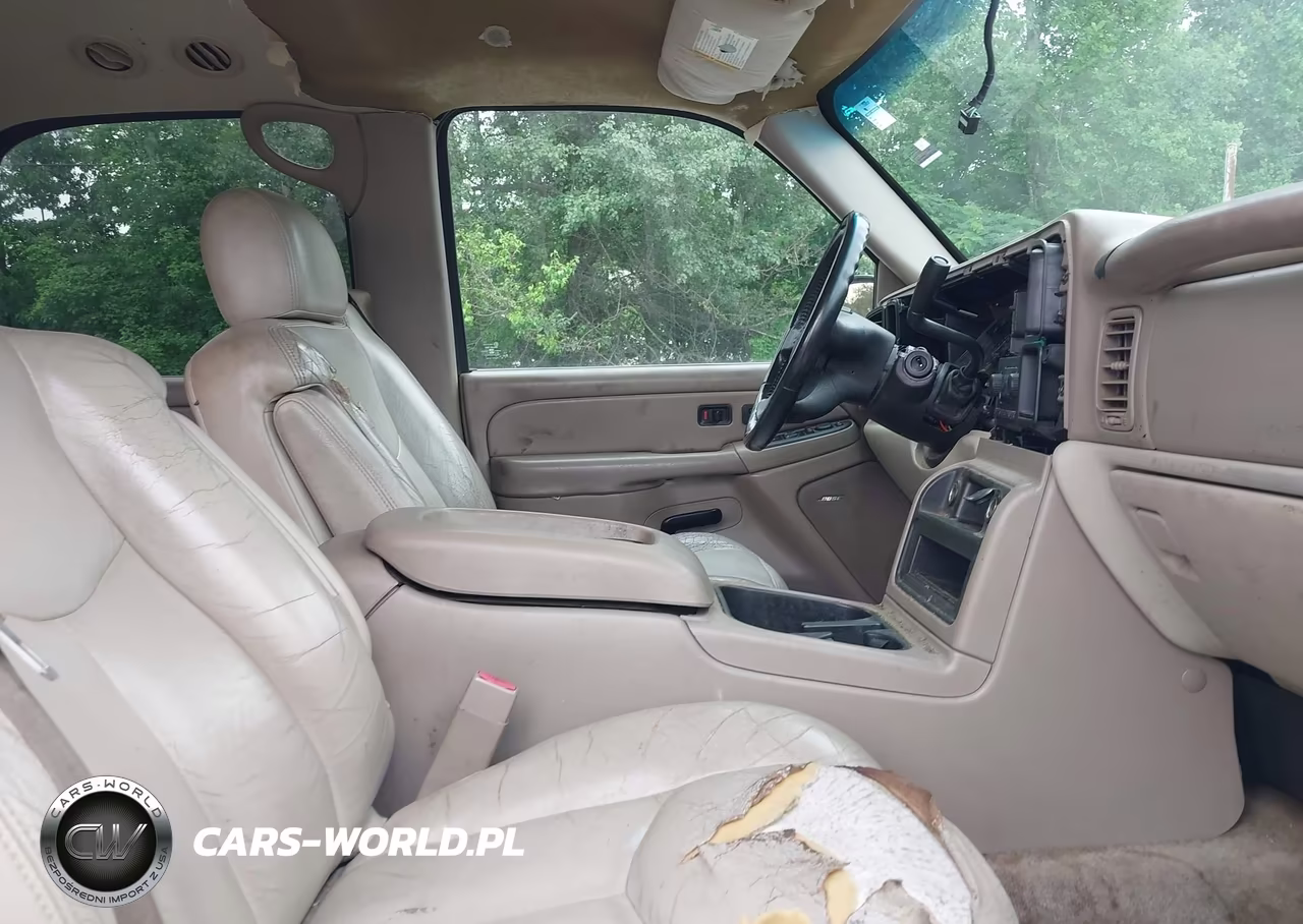 2005 Chevrolet Tahoe Lt VIN:1GNEC13T35R151286 - 5