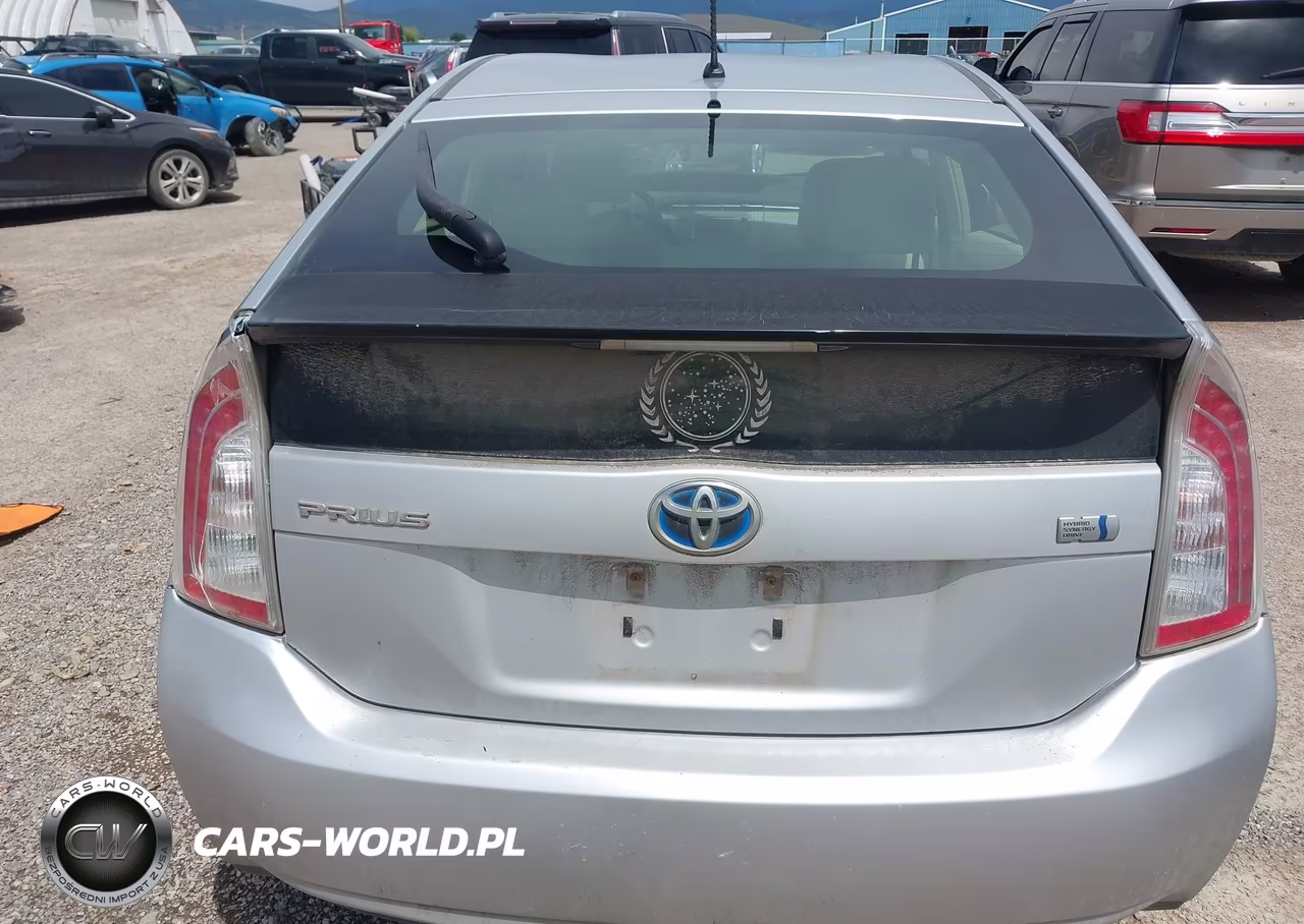 2014 Toyota Prius Two VIN:JTDKN3DU2E1776608 - 16