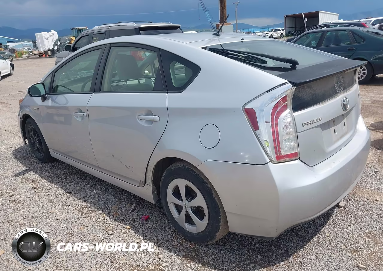 2014 Toyota Prius Two VIN:JTDKN3DU2E1776608 - 3