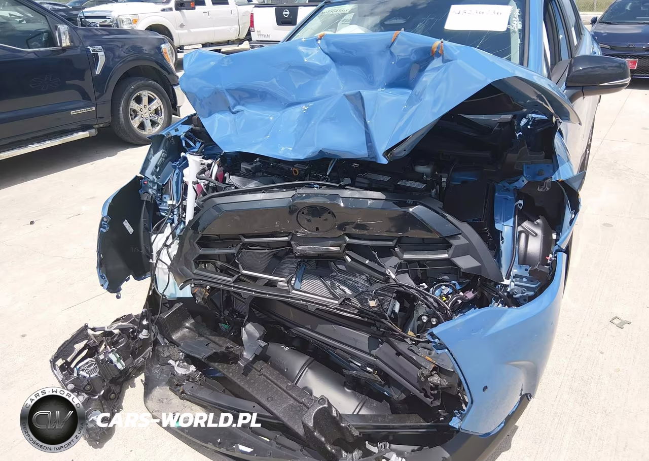 2026 Toyota Corolla Cross Xle VIN:7MUDAAAG8TV169643 - 6