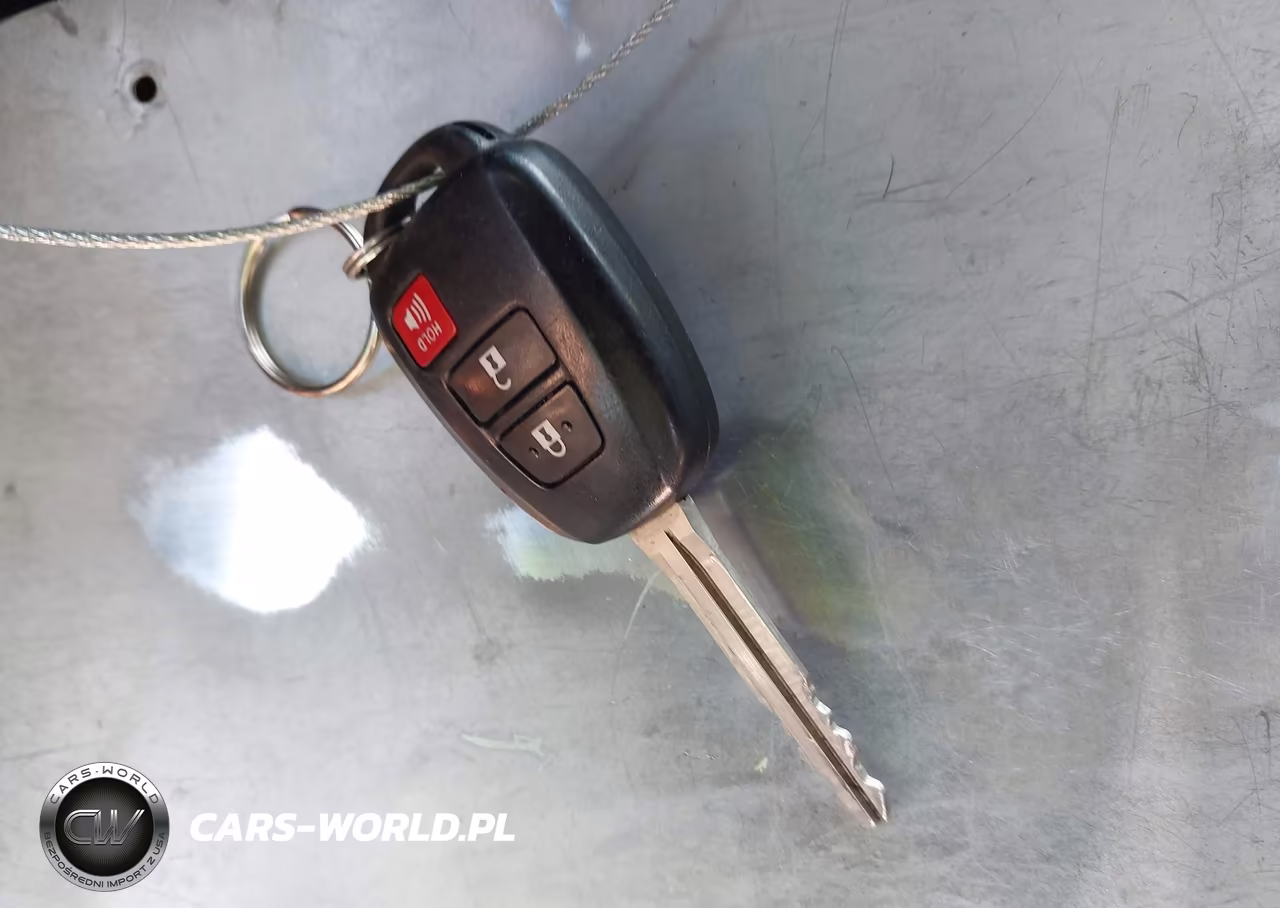 2014 Toyota Prius C One VIN:JTDKDTB35E1077082 - 11