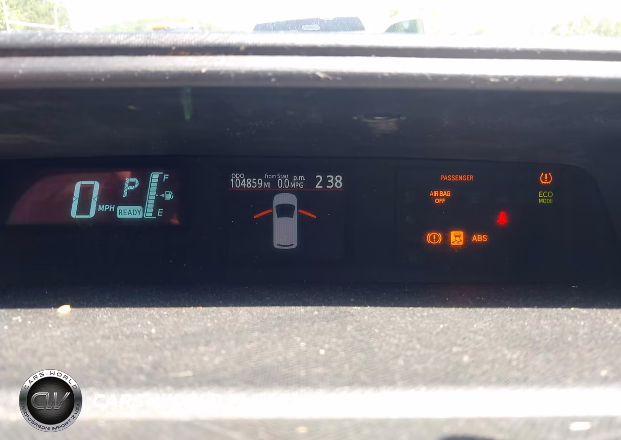 2014 Toyota Prius C One VIN:JTDKDTB35E1077082 - 7
