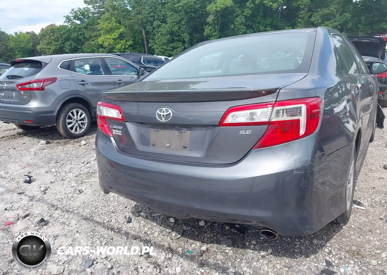 2014 Toyota Camry Se VIN:4T1BF1FK7EU843565 - 16