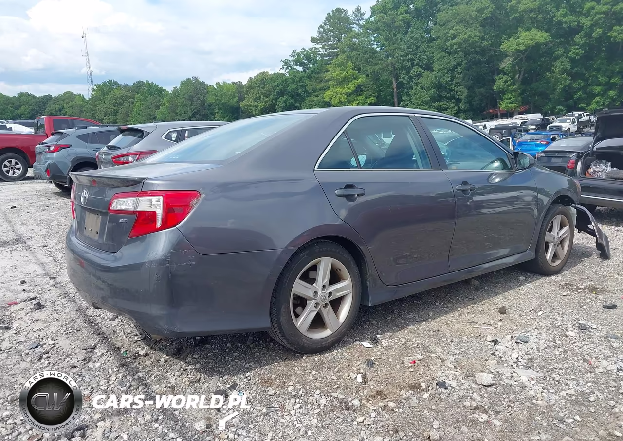 2014 Toyota Camry Se VIN:4T1BF1FK7EU843565 - 4