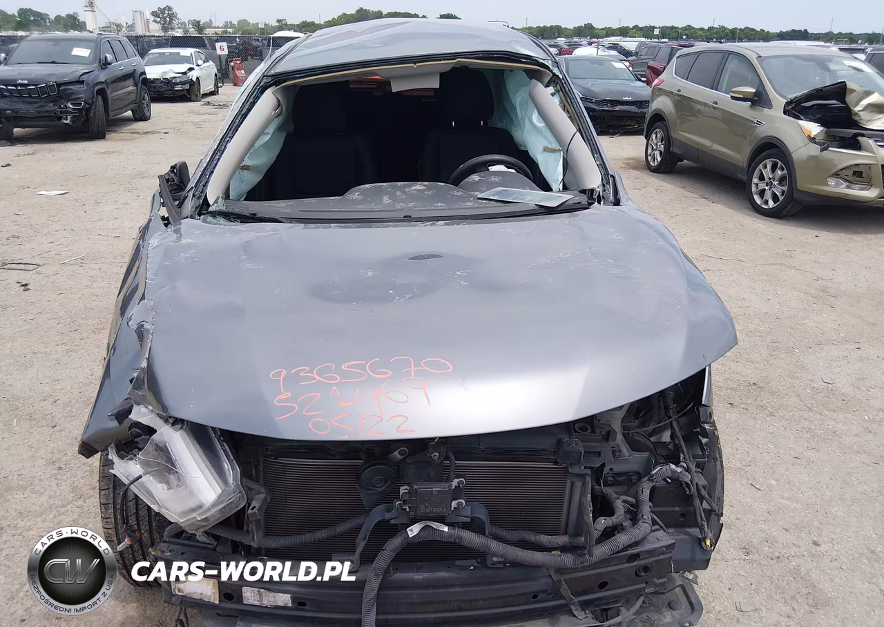 2018 Nissan Rogue S VIN:KNMAT2MT8JP521469 - 6