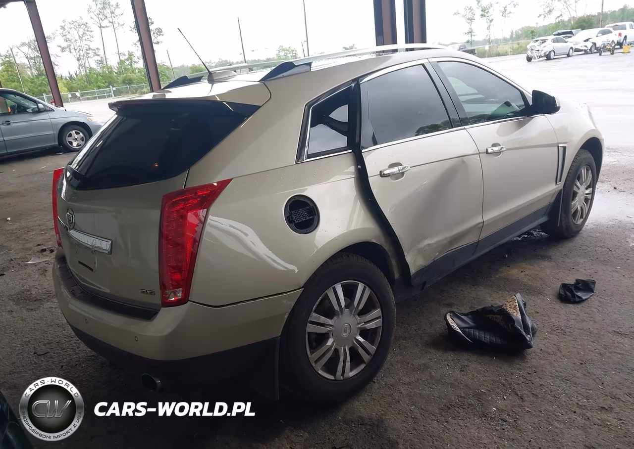 2015 Cadillac Srx Luxury Collection VIN:3GYFNBE38FS613926 - 4