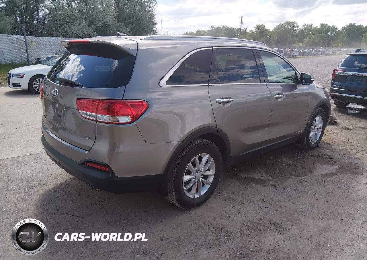 2017 Kia Sorento 3.3L Lx VIN:5XYPGDA50HG291617 - 4