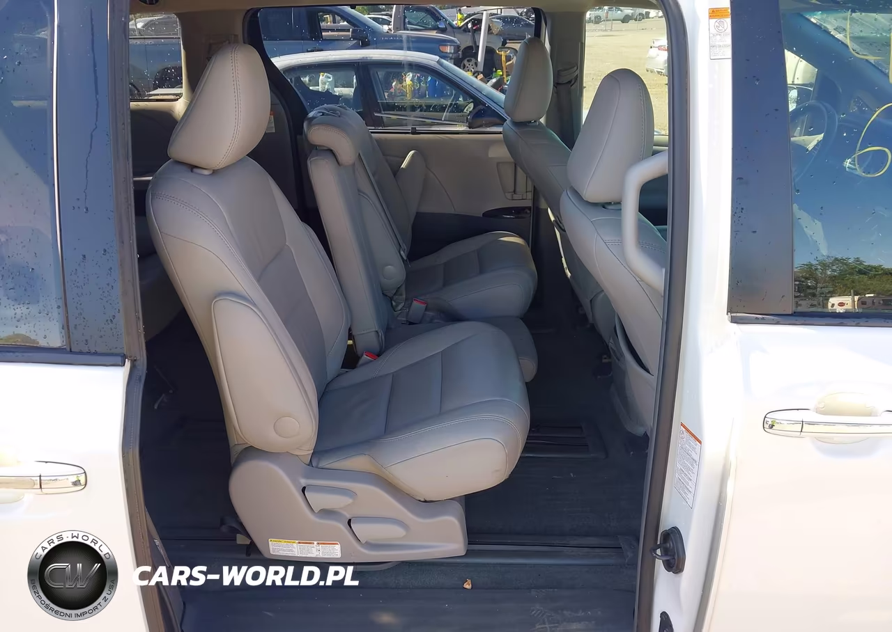 2017 Toyota Sienna Xle 8 Passenger VIN:5TDYZ3DC3HS898438 - 8