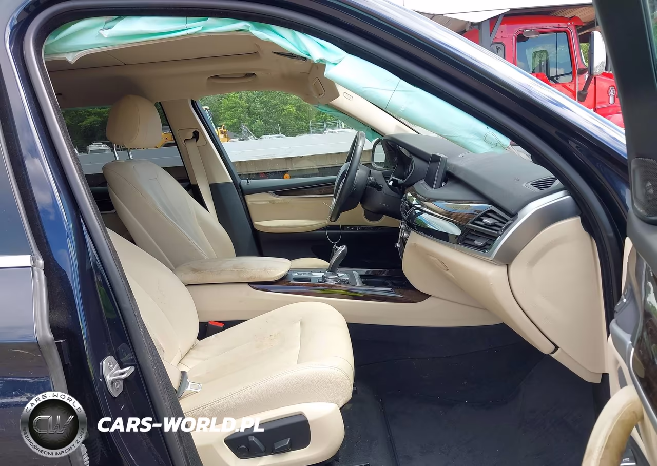 2016 BMW X5 xDrive35I VIN:5UXKR0C52G0P25842 - 5