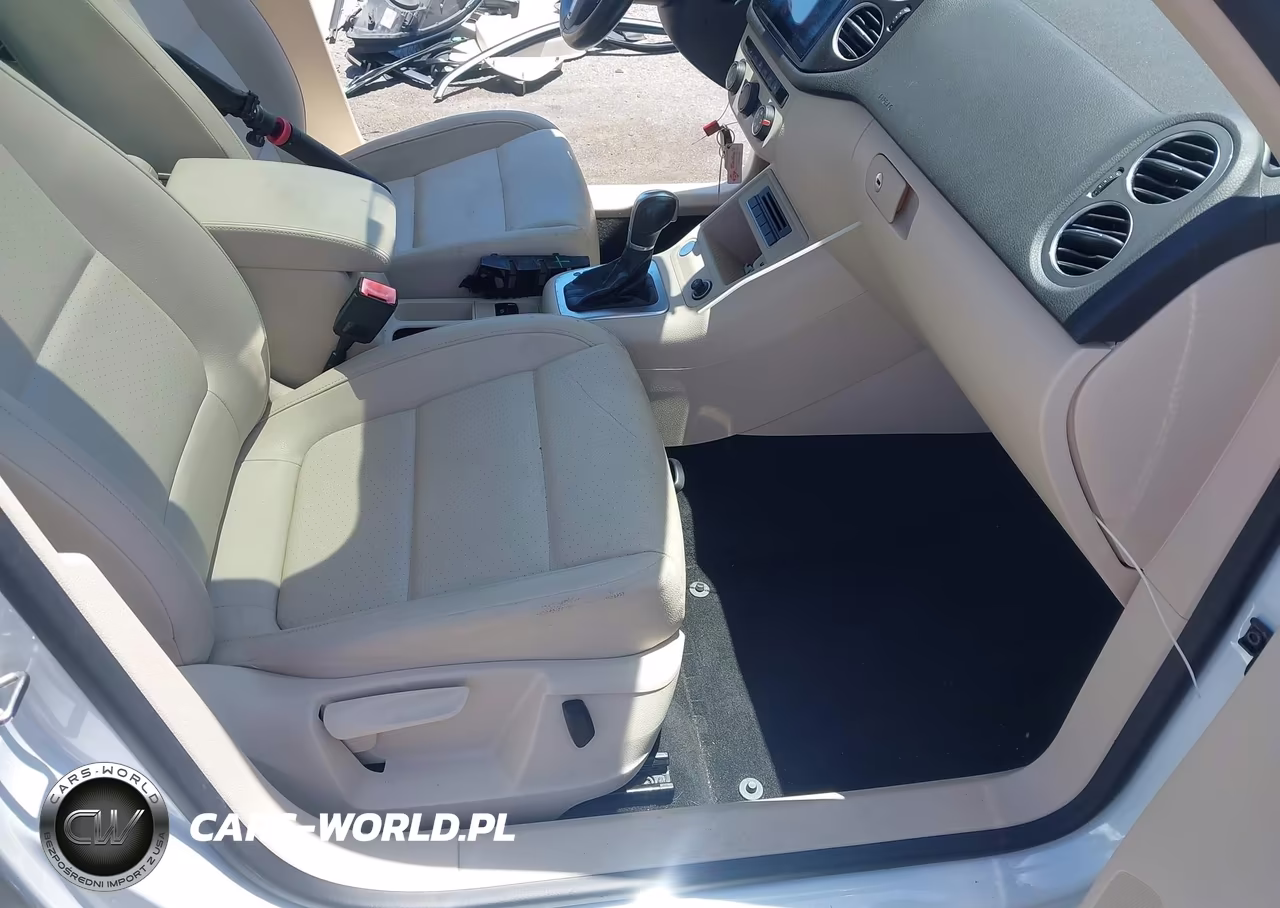 2016 Volkswagen Tiguan Se VIN:WVGAV7AX0GW585255 - 5