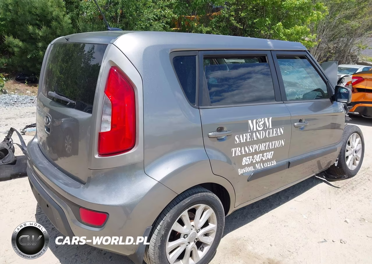 2013 Kia Soul VIN:KNDJT2A53D7542756 - 4