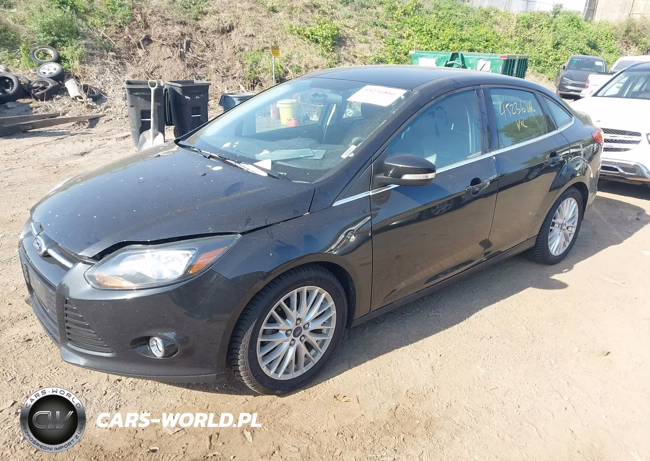 2013 Ford Focus Titanium VIN:1FADP3J27DL383976 - 2