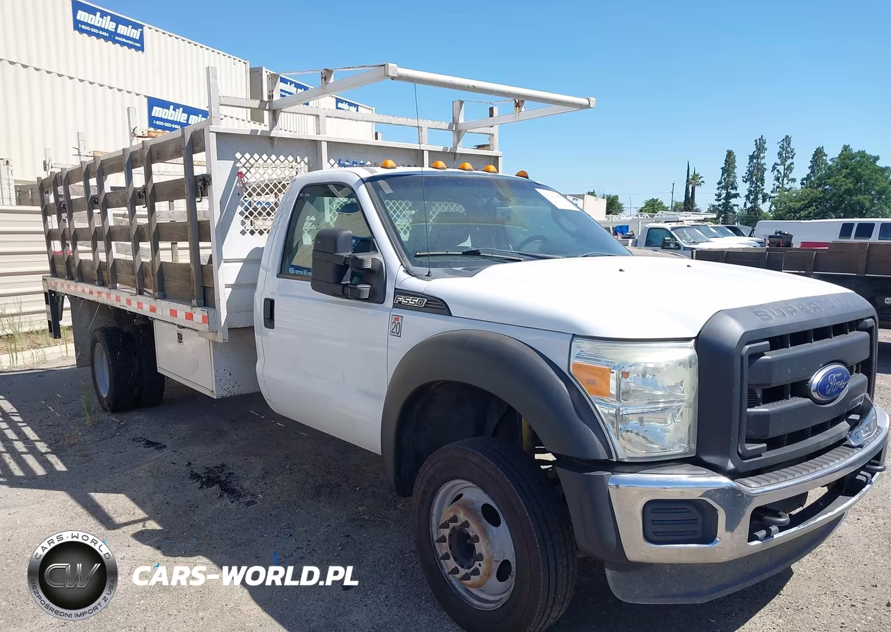 2015 Ford F-550 Chassis Xl