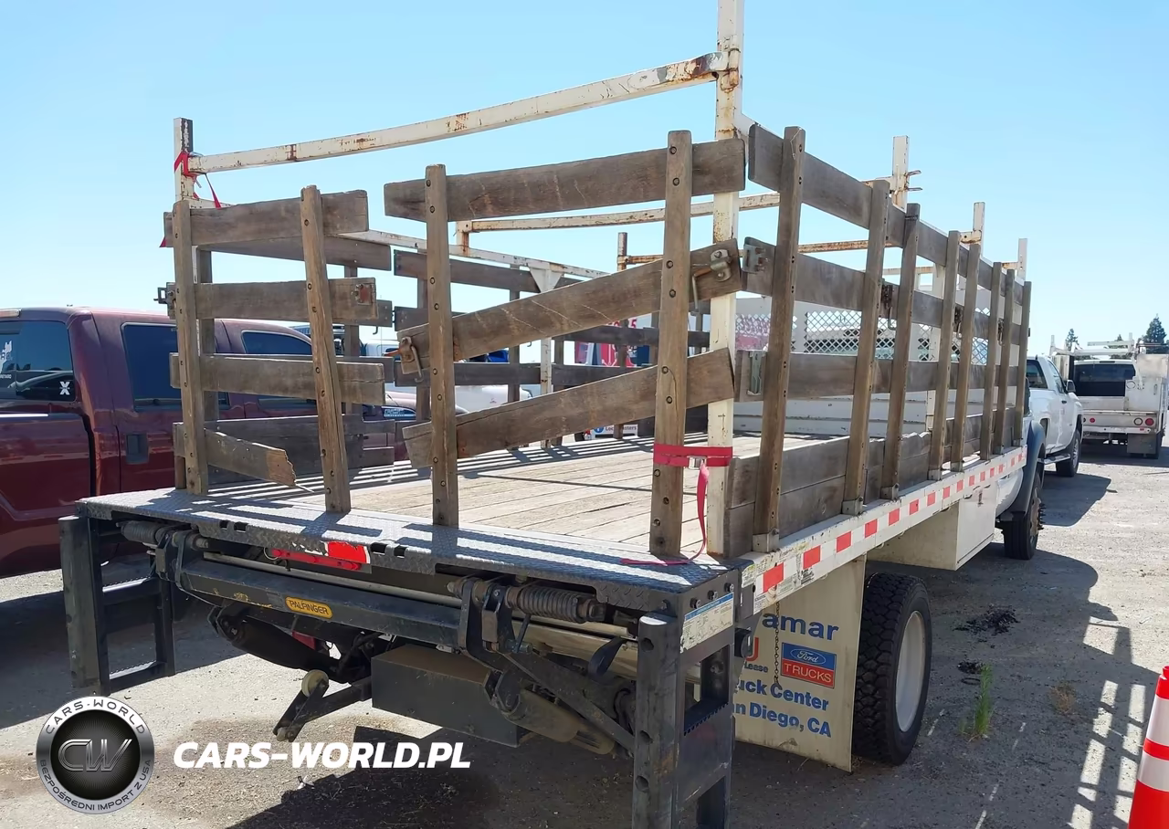 2015 Ford F-550 Chassis Xl VIN:1FDUF5GY5FED46240 - 4
