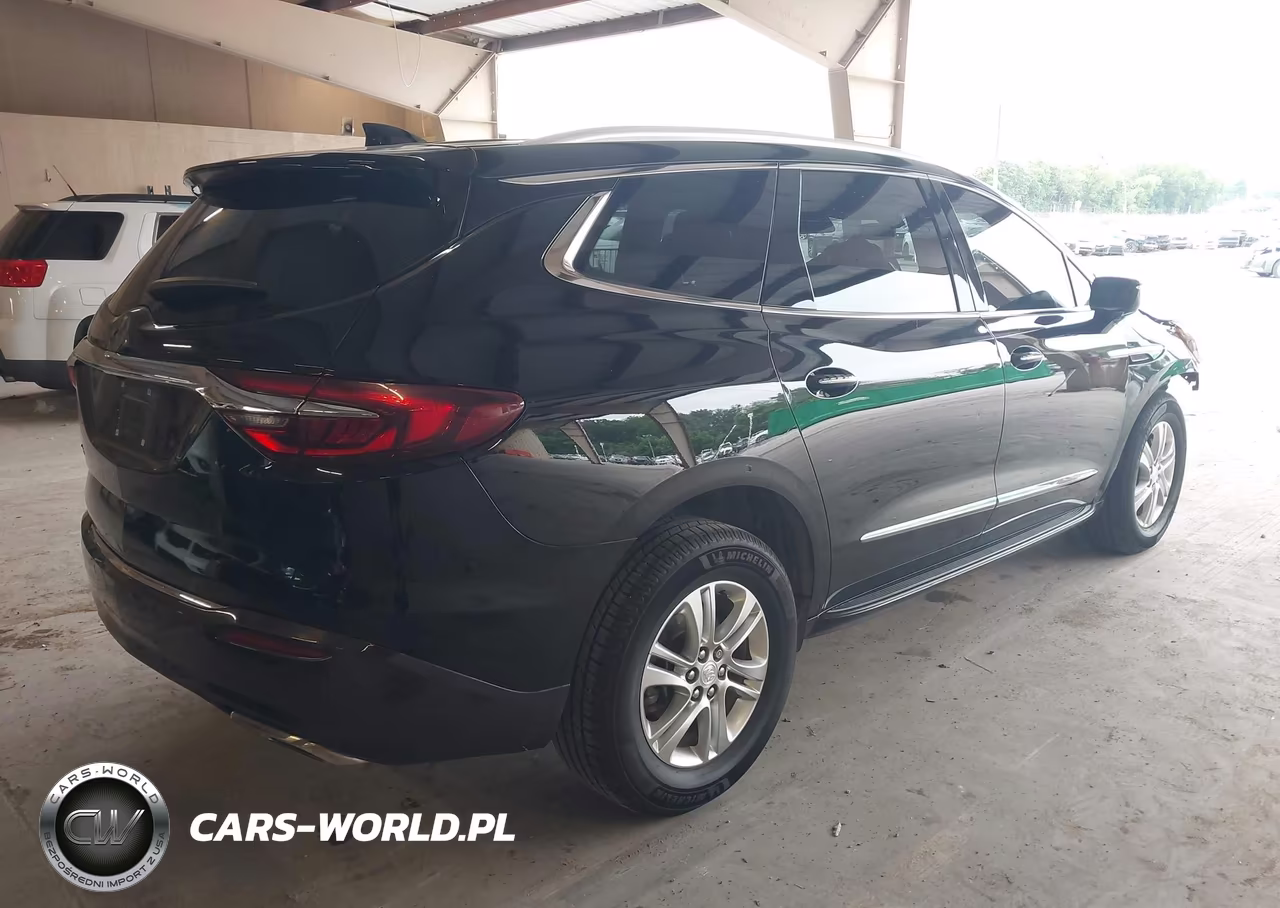 2018 Buick Enclave Essence VIN:5GAERBKW2JJ256498 - 4