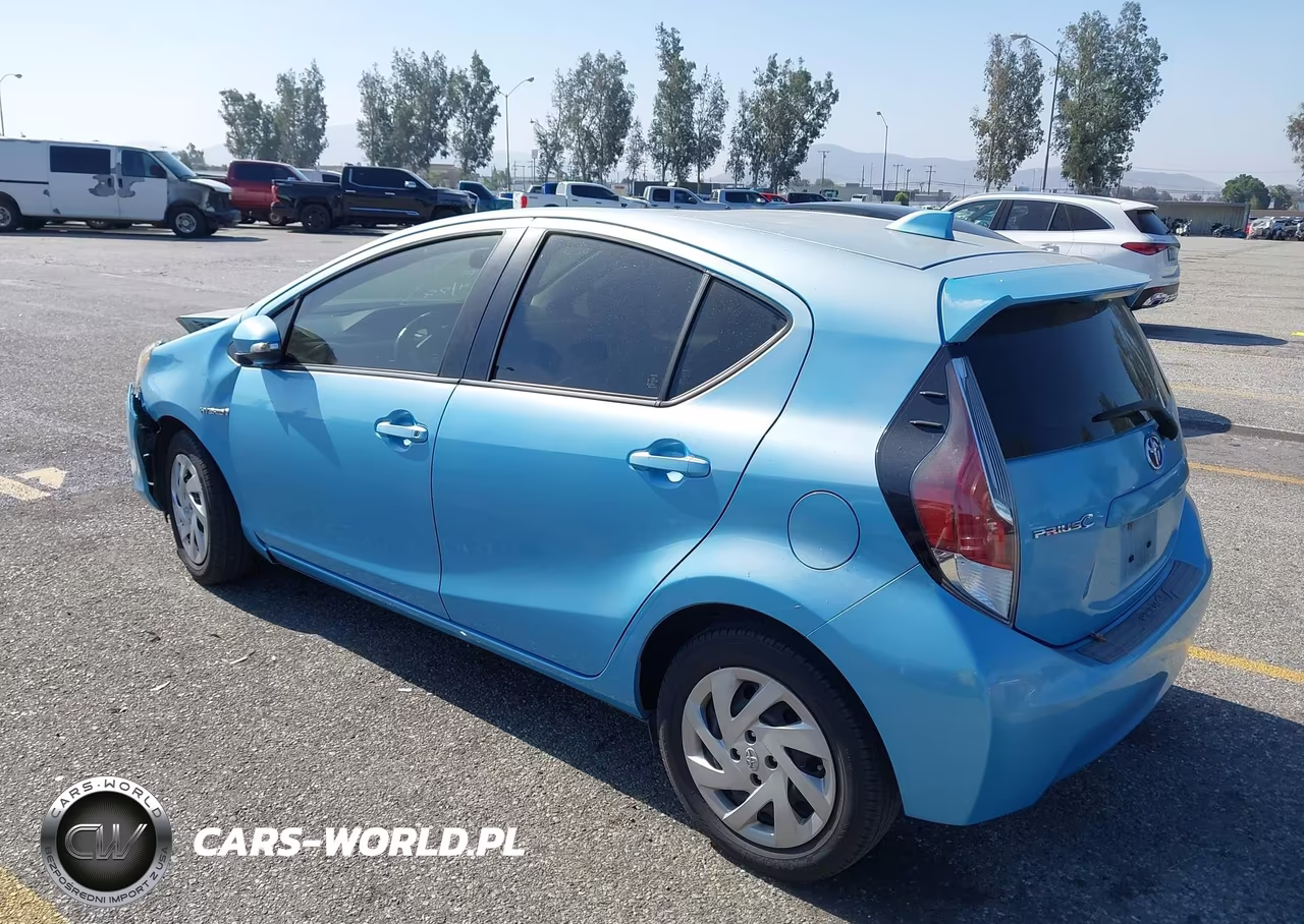 2015 Toyota Prius C Four-One-Three-Two VIN:JTDKDTB34F1104404 - 3