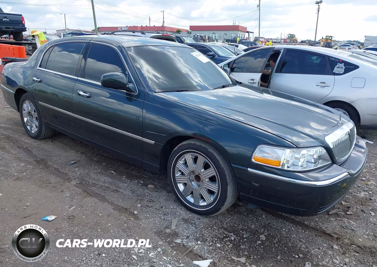 2003 Lincoln Town Car Signature – zdjęcie 1 z 16