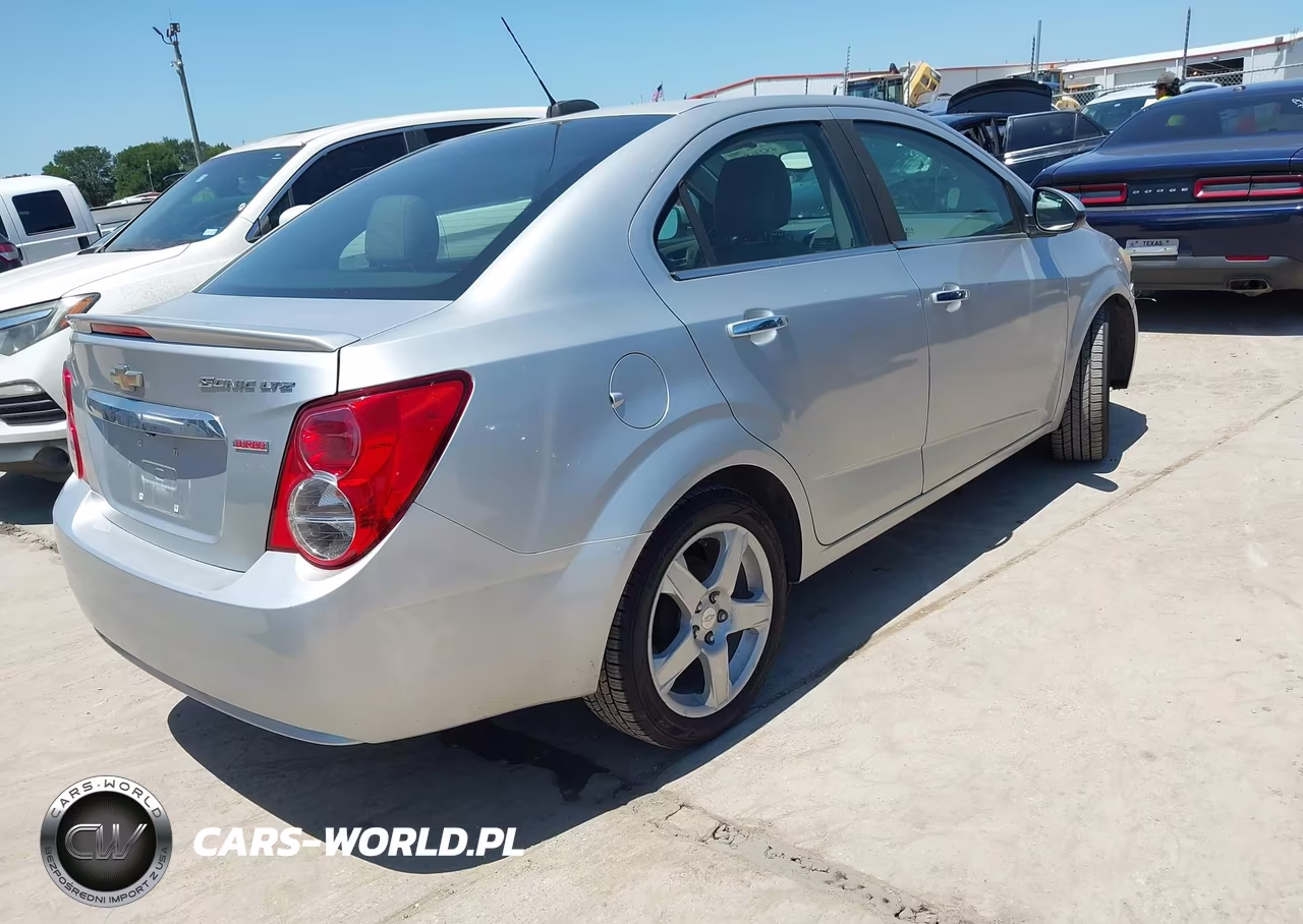 2015 Chevrolet Sonic Ltz Auto VIN:1G1JE5SB5F4163304 - 4