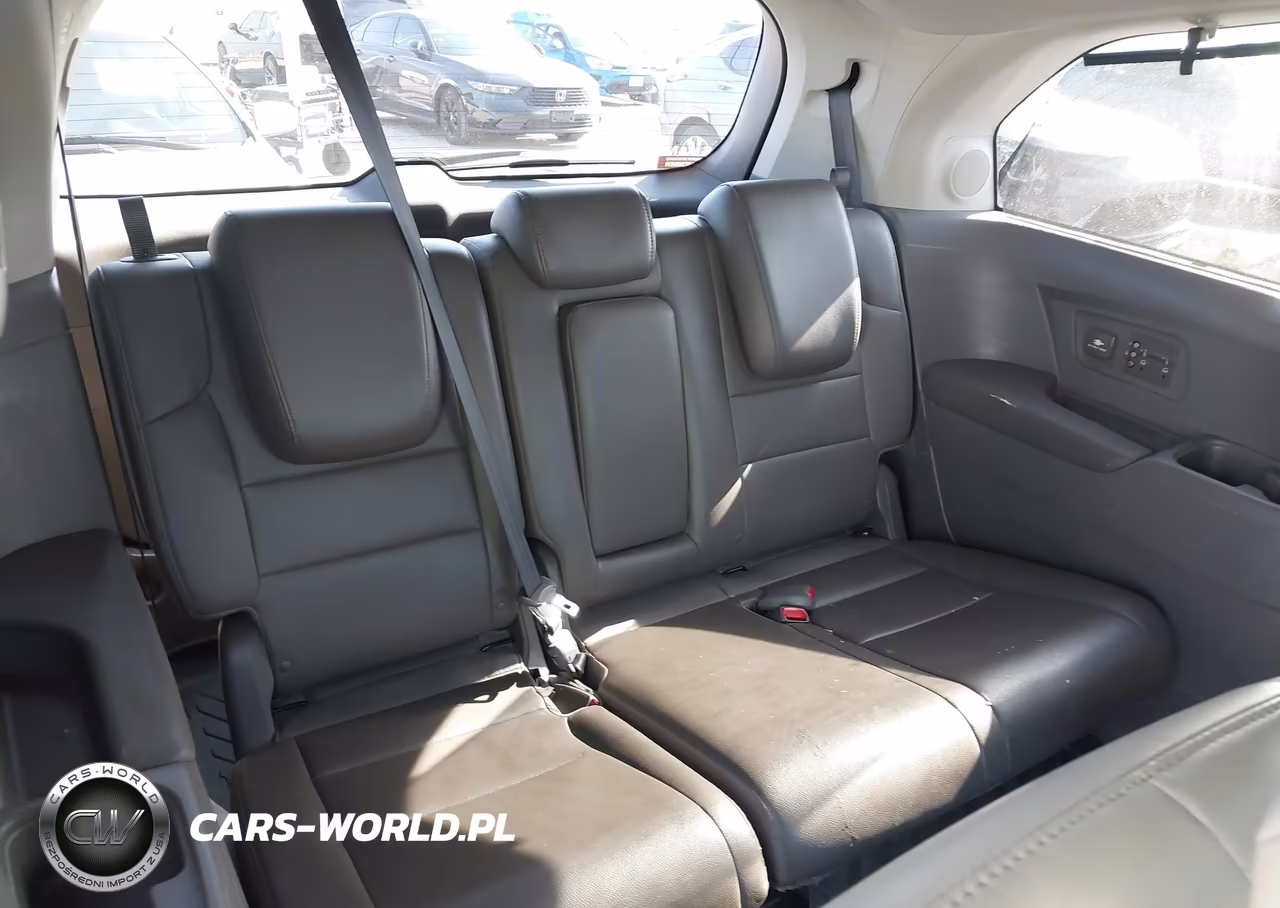 2012 Honda Odyssey Touring-Touring Elite VIN:5FNRL5H9XCB006439 - 17