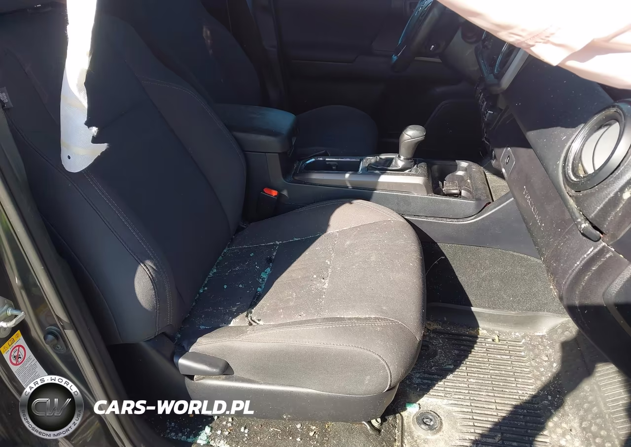 2019 Toyota Tacoma Trd Sport VIN:3TMCZ5AN0KM258304 - 5