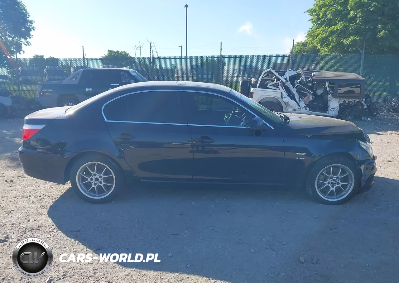 2010 BMW 528I xDrive VIN:WBANV1C57AC159583 - 12