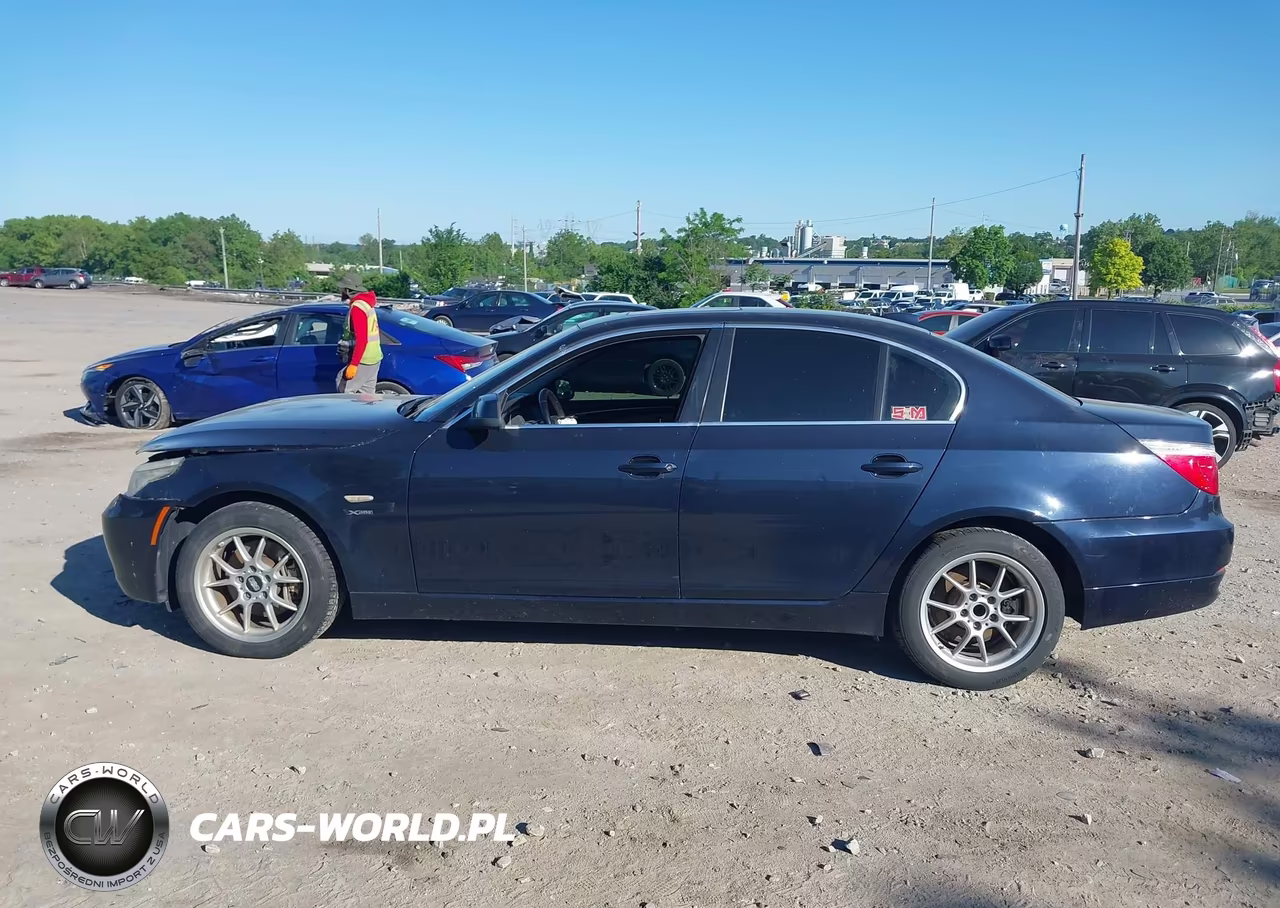 2010 BMW 528I xDrive VIN:WBANV1C57AC159583 - 13
