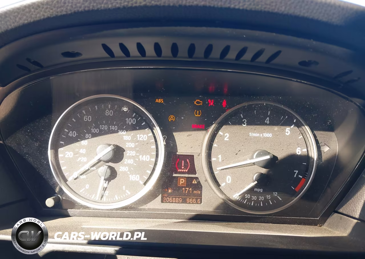 2010 BMW 528I xDrive VIN:WBANV1C57AC159583 - 7