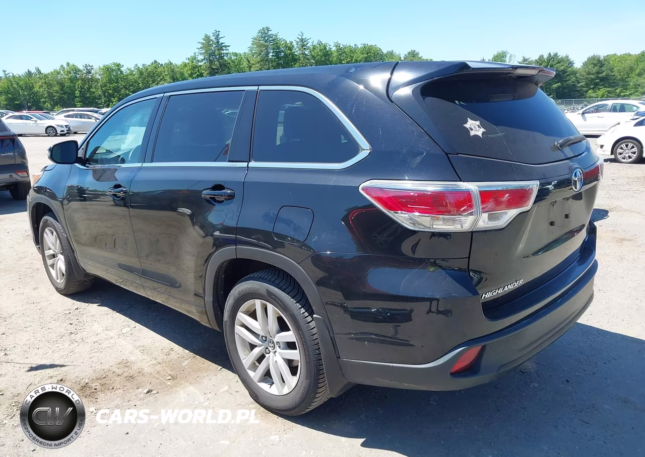 2016 Toyota Highlander Le V6 VIN:5TDBKRFH2GS270584 - 3