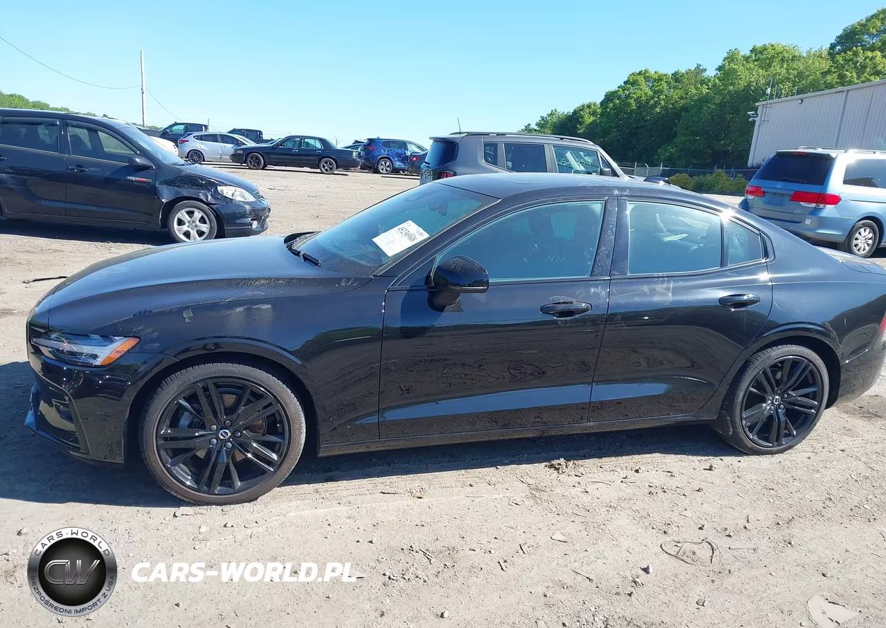 2024 Volvo S60 B5 Plus Black Edition VIN:7JRL12TH8RG288539 - 13