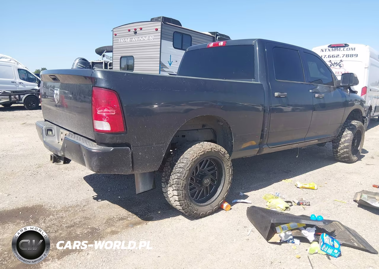 2017 Ram 2500 Tradesman 4X4 6'4 Box VIN:3C6UR5CL2HG732557 - 4