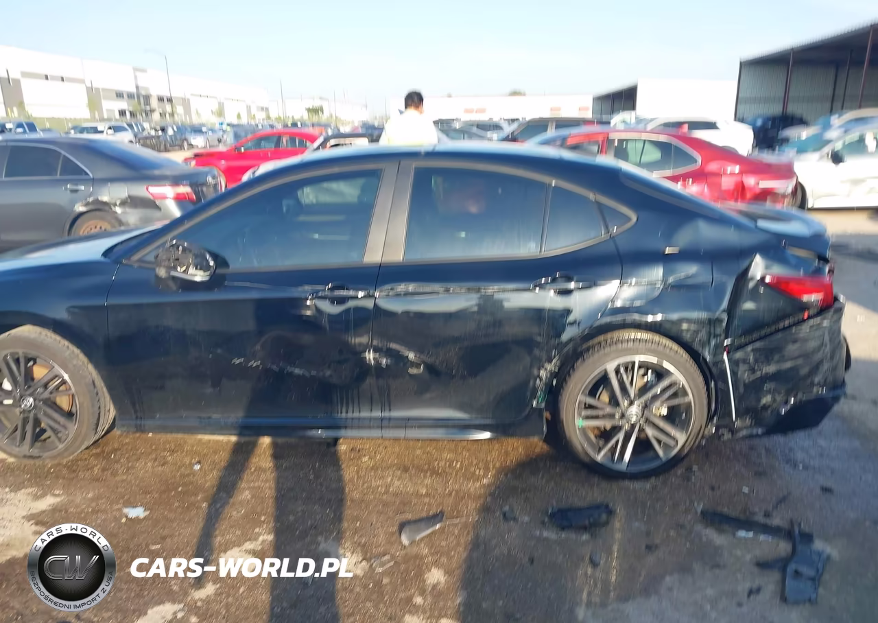 2025 Toyota Camry Xse VIN:4T1DAACK9SU529326 - 14