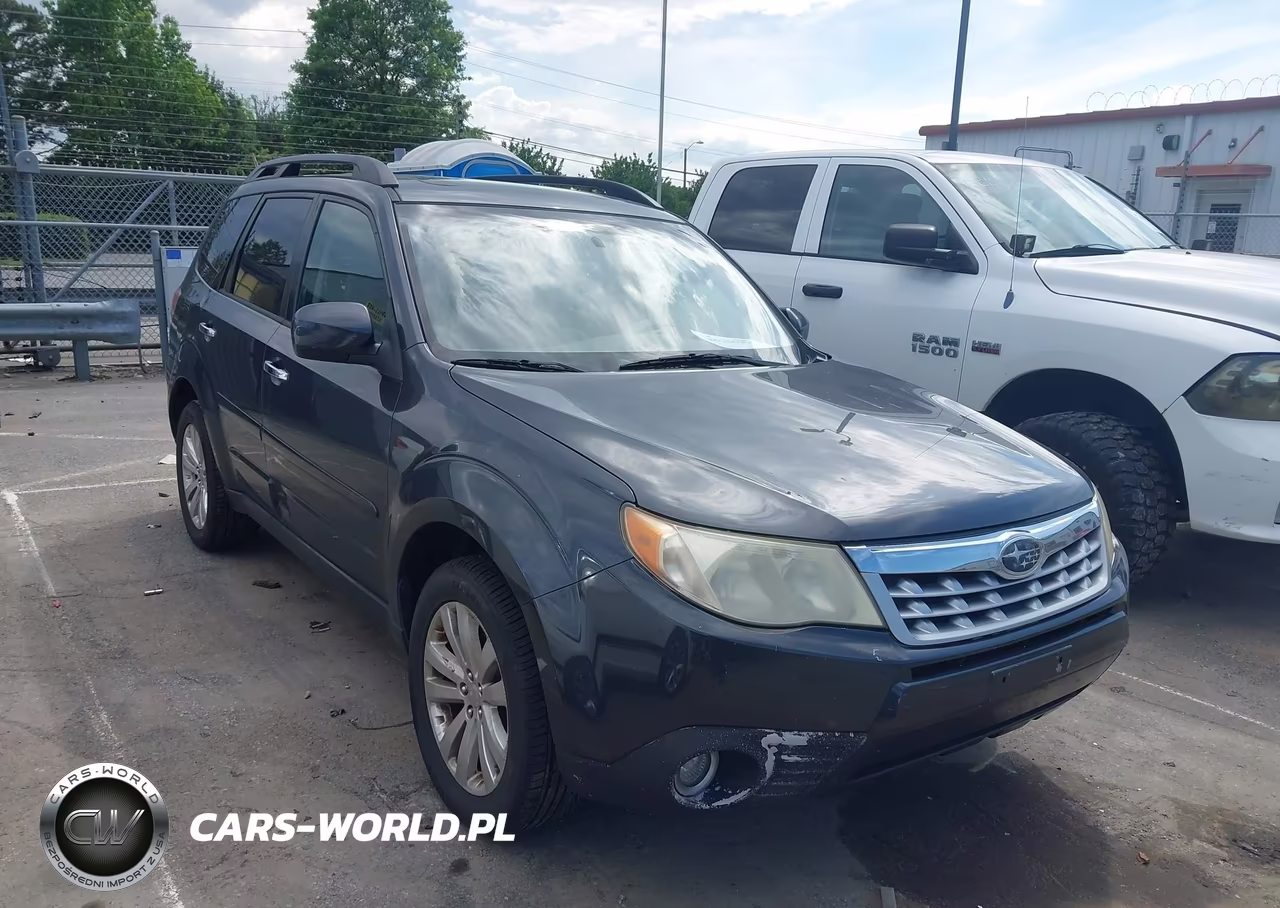 2013 Subaru Forester 2.5X Premium – zdjęcie 1 z 11