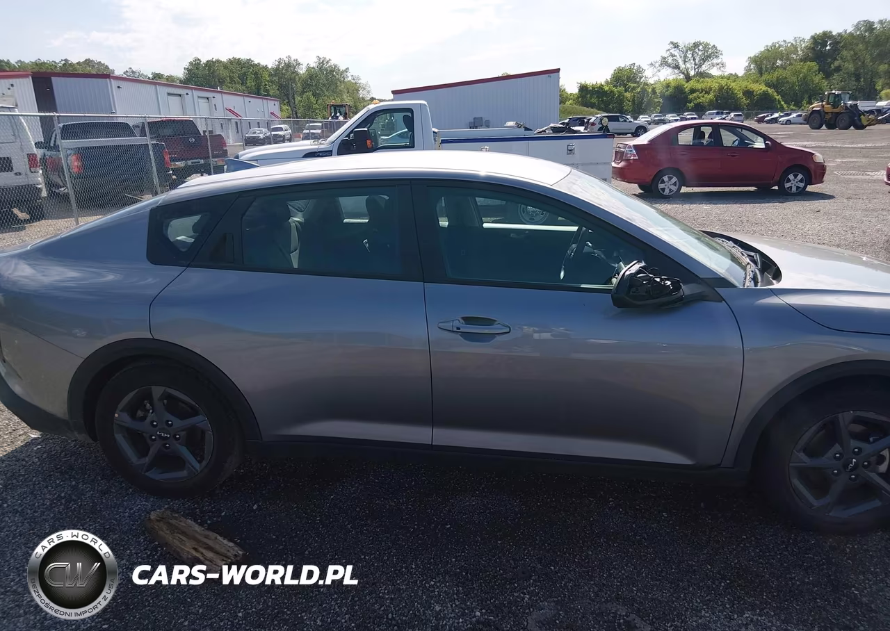 2025 Kia K4 Lx VIN:3KPFT4DE3SE218409 - 13