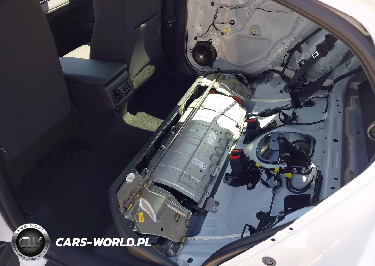 2025 Toyota Camry Le VIN:4T1DAACK3SU119623 - 8