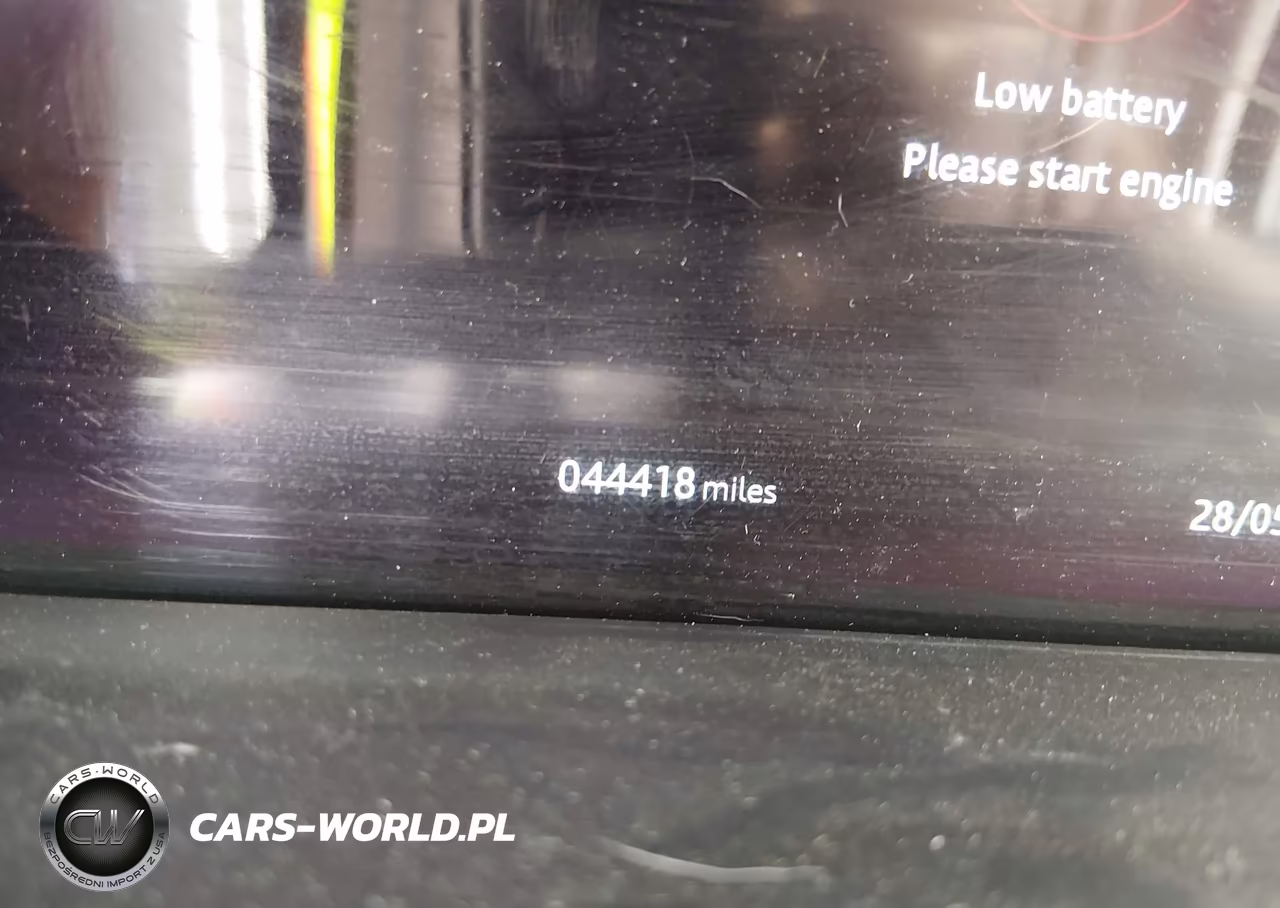 2019 Land Rover Range Rover Sport Supercharged Dynamic VIN:SALWR2REXKA833756 - 16
