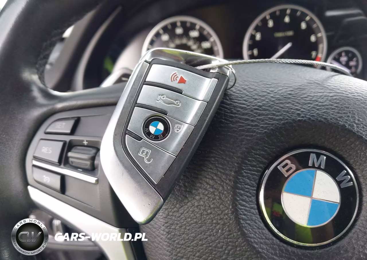 2018 BMW X5 xDrive35I VIN:5UXKR0C5XJ0X96326 - 11