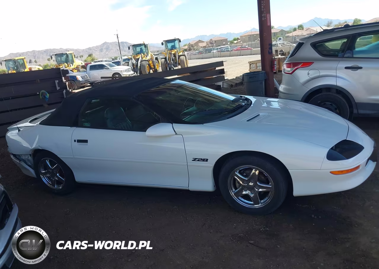 1997 Chevrolet Camaro Z28 VIN:2G1FP32P4V2115779 - 13