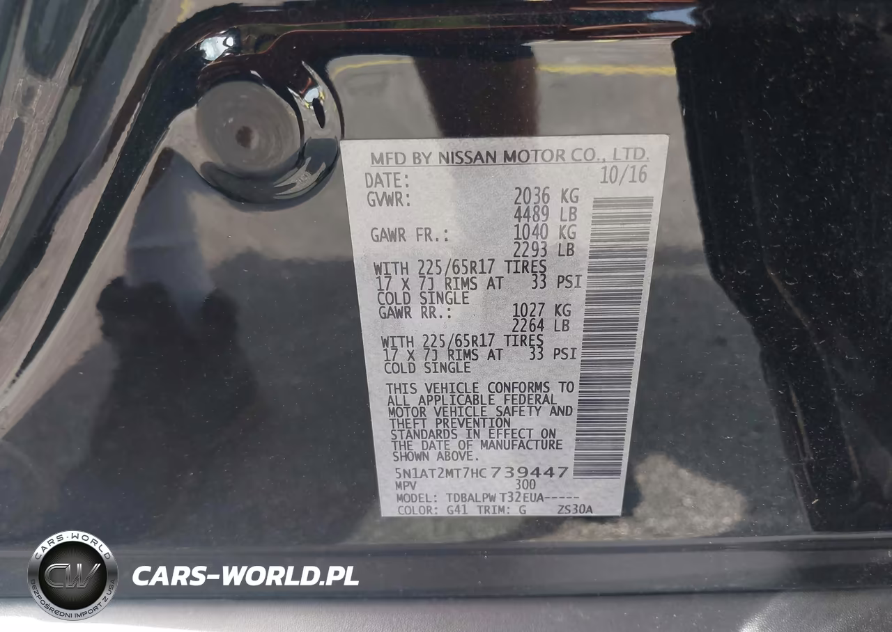 2017 Nissan Rogue S VIN:5N1AT2MT7HC739447 - 9