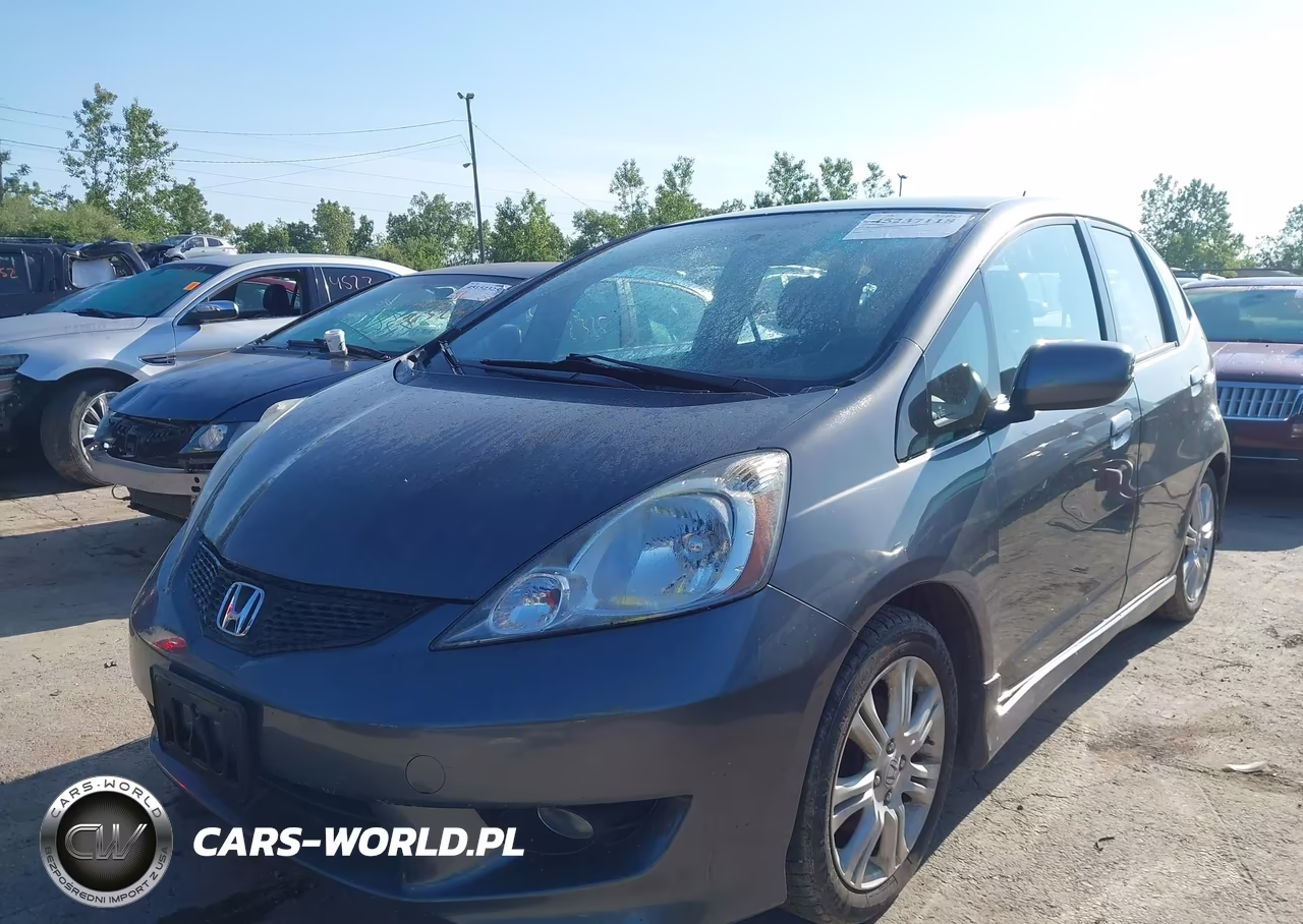 2011 Honda Fit Sport VIN:JHMGE8G52BC019102 - 6