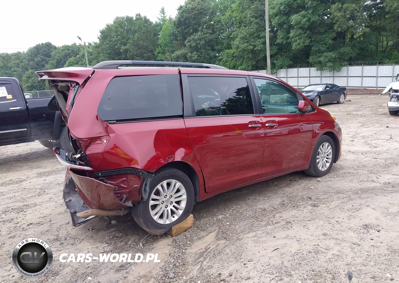 2015 Toyota Sienna Xle Premium 8 Passenger VIN:5TDYK3DC4FS637739 - 4